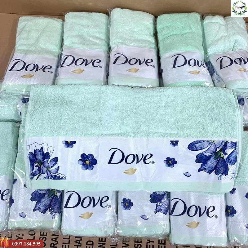 Khăn in logo Dove dành tặng đến những khách hàng thân yêu
