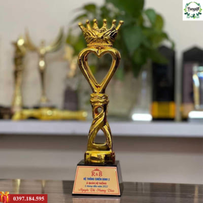 Mẫu cúp vinh danh thi đua các tổ chức, đội nhóm