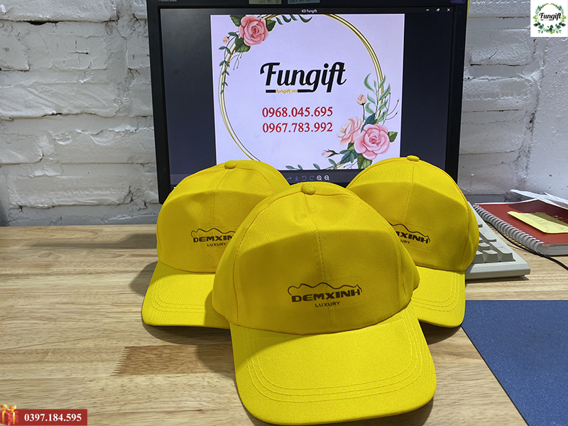 Mũ lưỡi trai in logo làm hình ảnh
