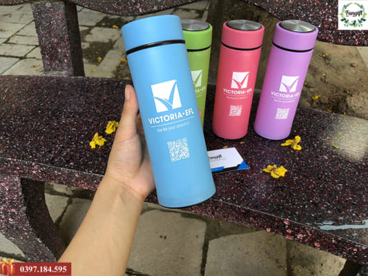 Quà tặng bình nước in logo