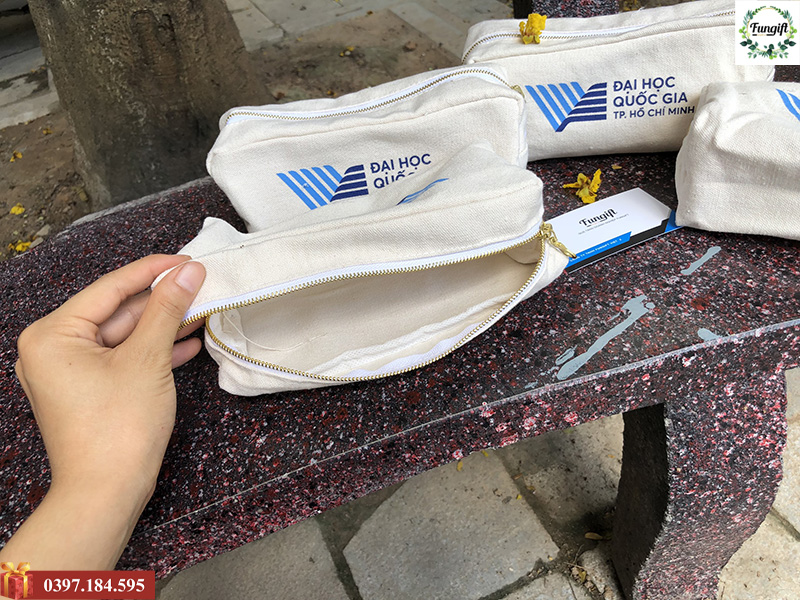 Túi đựng bút in logo theo yêu cầu