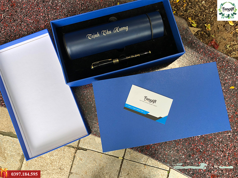 Bộ giftset 2 món bình giữ nhiệt và bút kí khắc logo theo yêu cầu