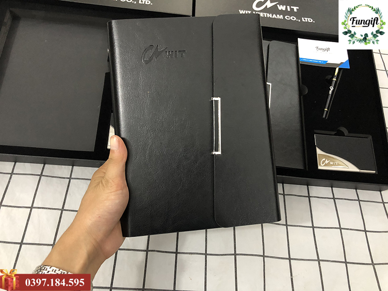 Bộ giftset quà tặng in khắc logo
