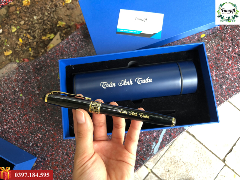Bộ quà tặng in logo theo yêu cầu