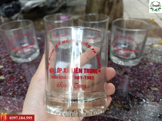 In cốc thuỷ tinh làm quà tặng