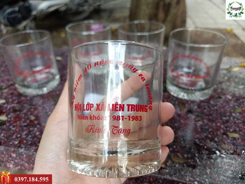 In cốc thuỷ tinh làm quà tặng