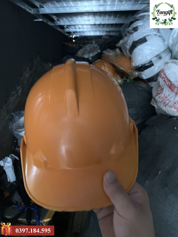 Mũ bảo hộ công nhân
