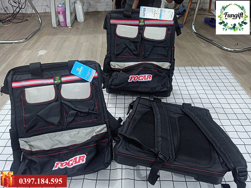 Quà tặng balo in logo theo yêu cầu cho Focar