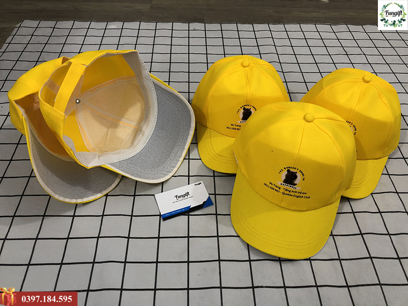 100 mũ lưỡi trai in logo trung tâm tiếng anh Quokka
