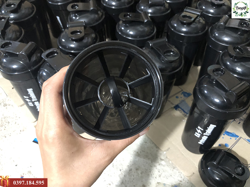 Bình lắc thể thao 750ml in logo theo yêu cầu
