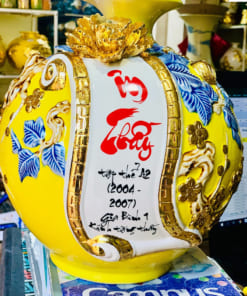 Bình tài lộc phong thủy đắp nổi in thư pháp