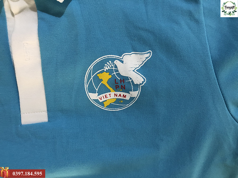 In logo trên ngực áo đồng phục