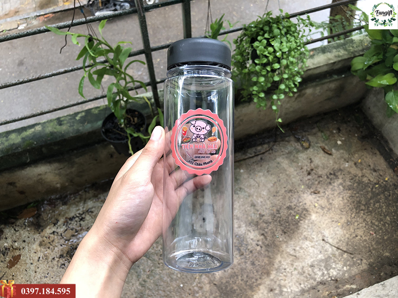 Bình nước nhựa my bottle in logo Tiệm Nhà Heo