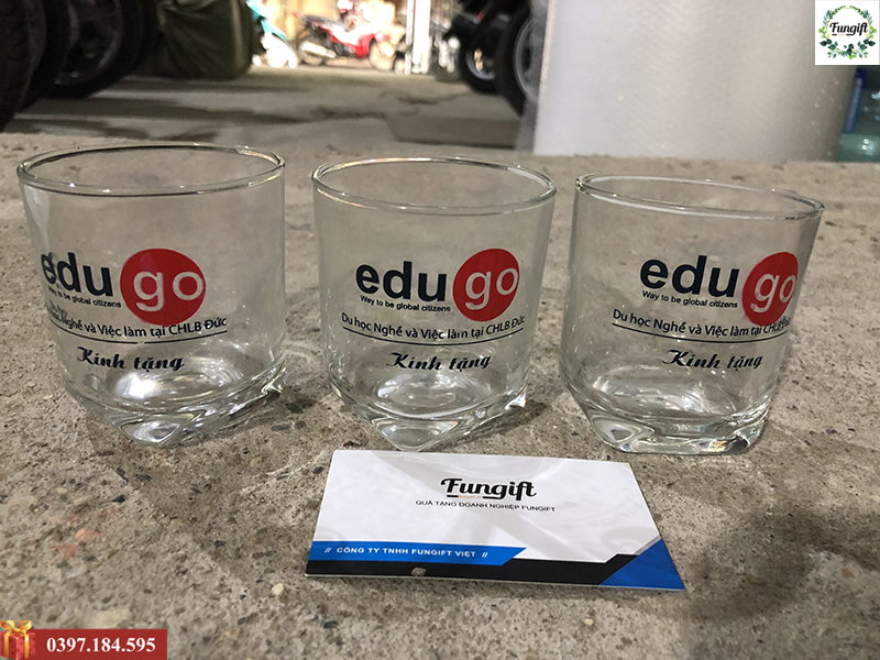 Cốc thủy tinh in logo Edu-Go làm quà tặng