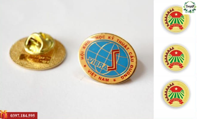 Làm huy hiệu cài áo theo yêu cầu