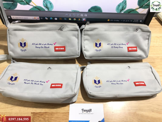 Túi bút in logo theo yêu cầu giá rẻ