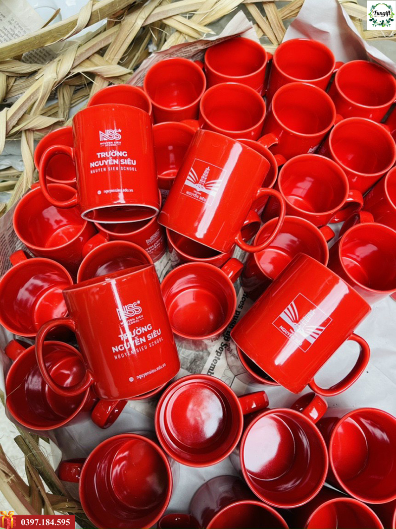 Cốc sứ màu in logo theo yêu cầu 