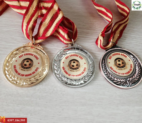 huy chương bóng đá