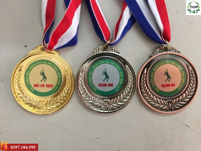 Huy chương giải bóng đá