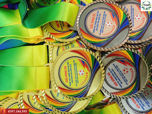 in huy chương giải bóng đá theo yêu cầu