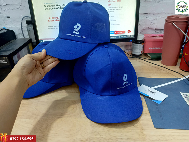 Mũ lưỡi trai in logo DKK theo yêu cầu
