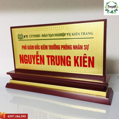 Bảng tên phó giám đốc