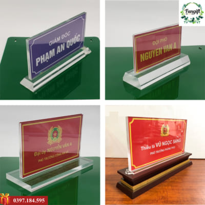 Kệ mica chức danh