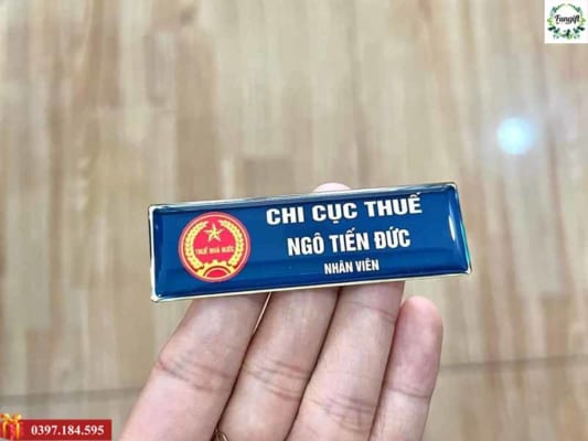 Thẻ đeo bảng tên nhân viên