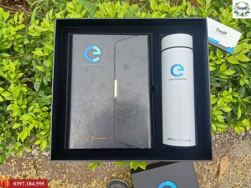 Bộ Giftset sổ bình in logo và khắc tên theo yêu cầu cho Expo