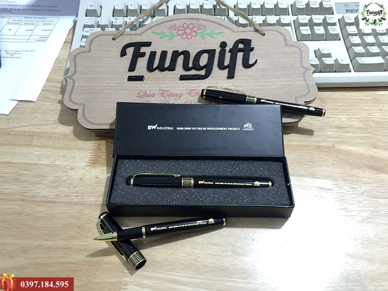 Bút ký khắc logo giá rẻ