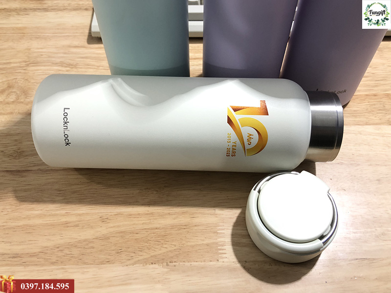 In logo lên bình nước theo yêu cầu