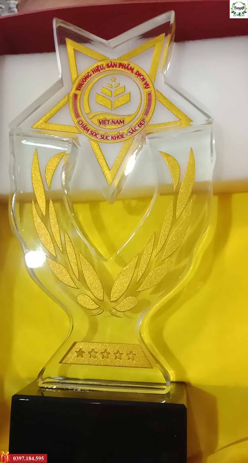 Mẫu cúp bông lúa in theo yêu cầu