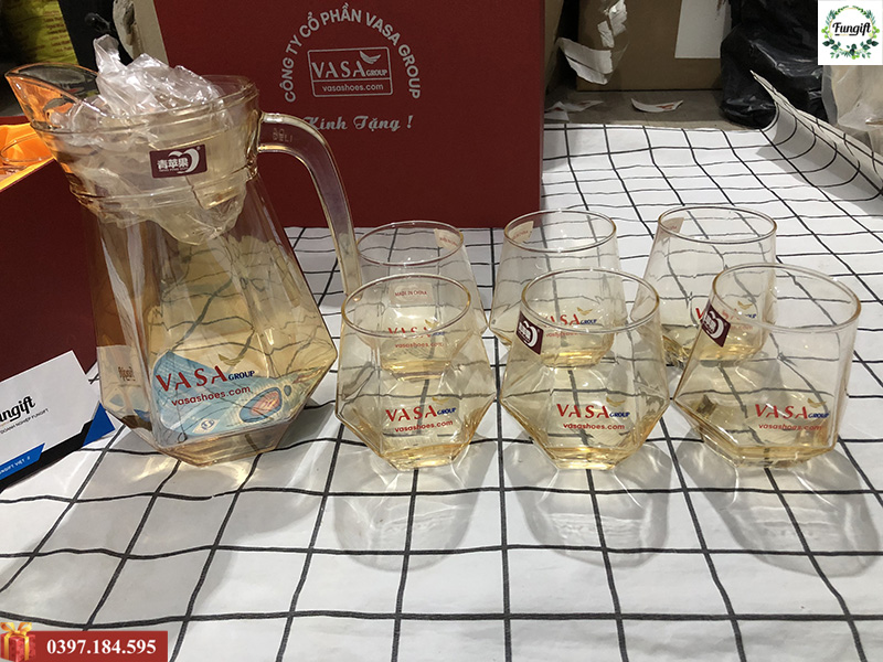 Quà tặng cốc thủy tinh