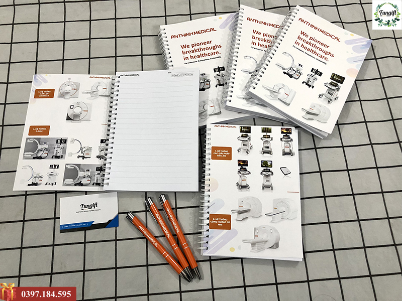 Bộ giftset bút và sổ in logo