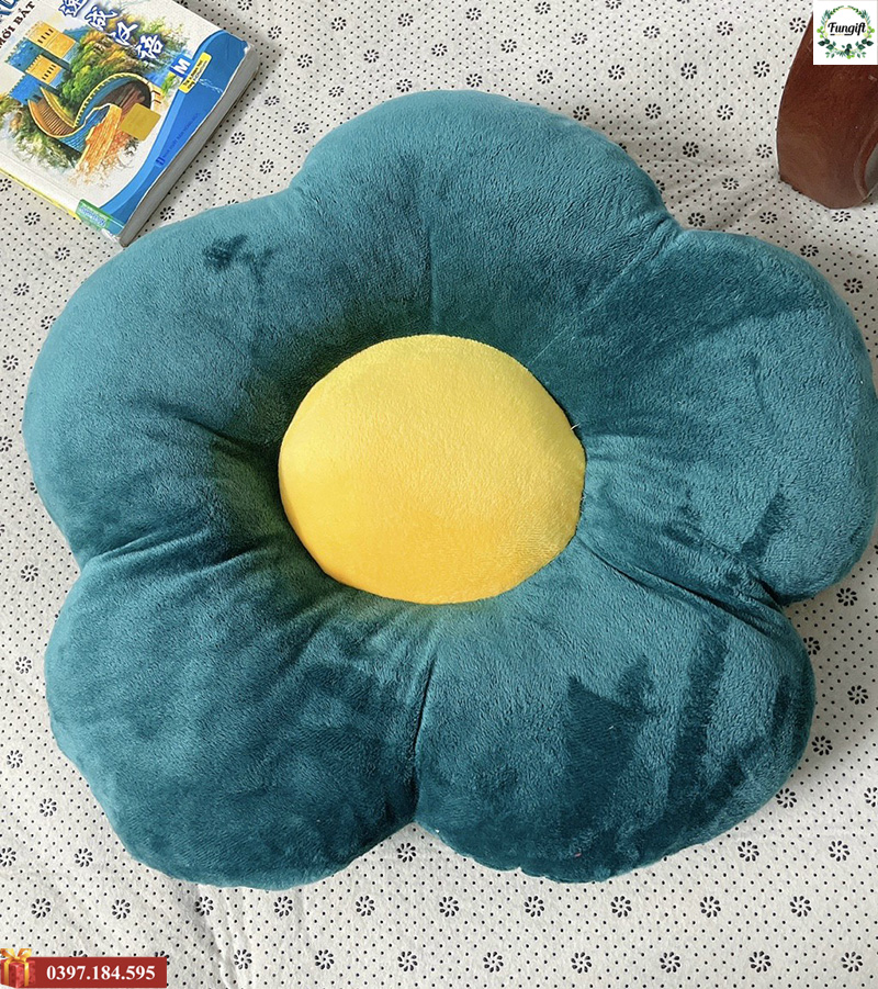 Gối decor bông hoa