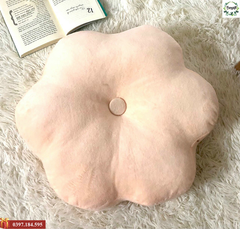Gối ôm hình hoa in logo theo yêu cầu