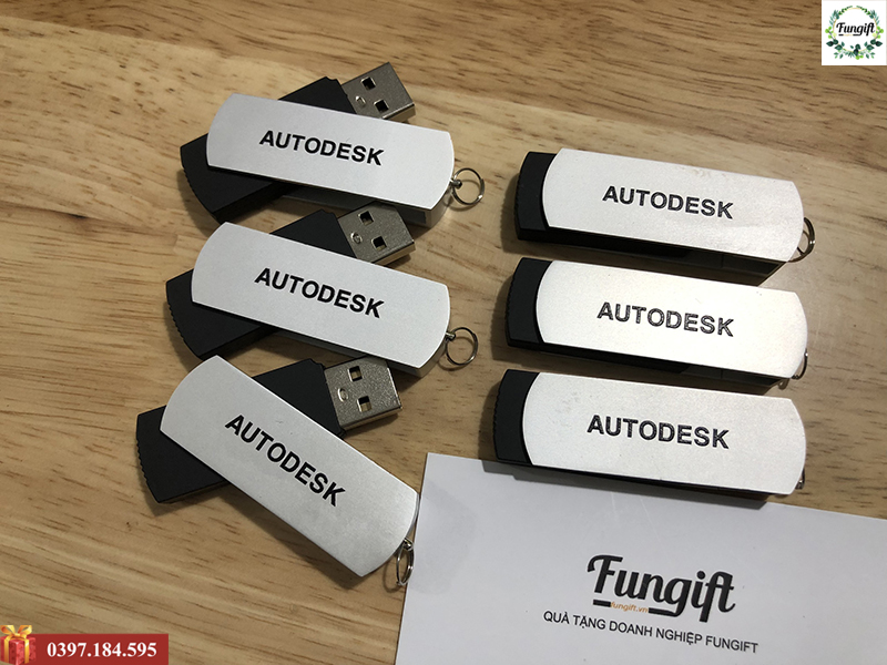 In logo lên usb kim loại