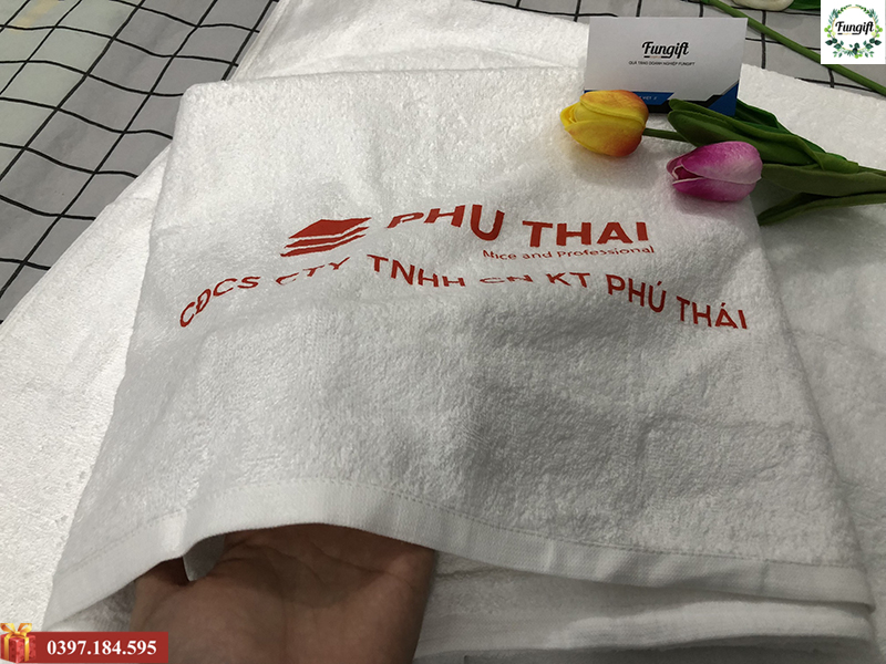 Khăn khách sạn in logo theo yêu cầu