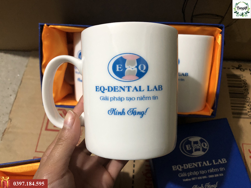 Ly sứ in logo giá rẻ
