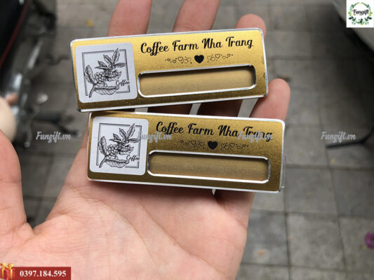 Bảng tên cài áo
