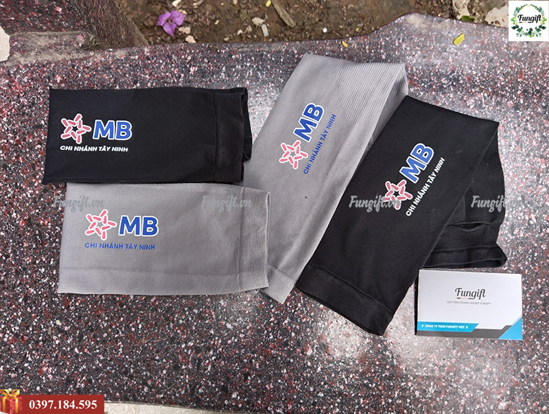 Xưởng cung cấp găng tay chống nắng in logo