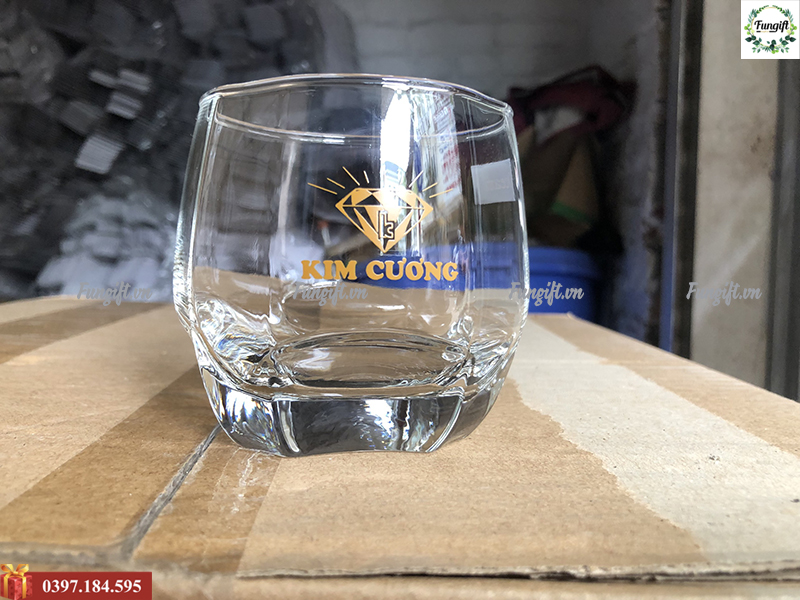 In ly thủy tinh giá tại xưởng