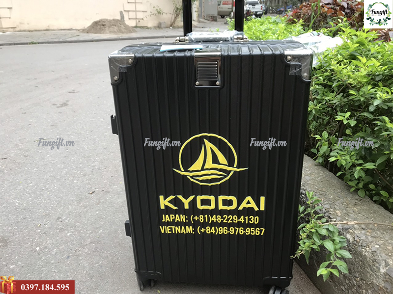 vali in logo theo yêu cầu