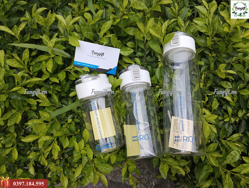 Bình đựng nước nhựa in theo yêu cầu 