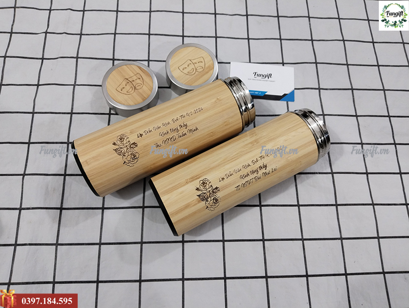 Bình tre giữ nhiệt khắc chữ 