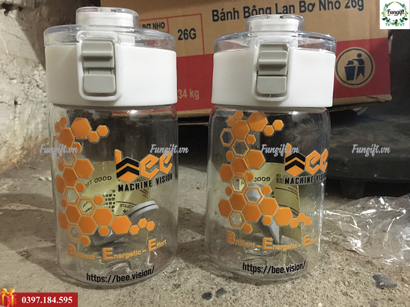 Cơ sở in logo bình nhựa