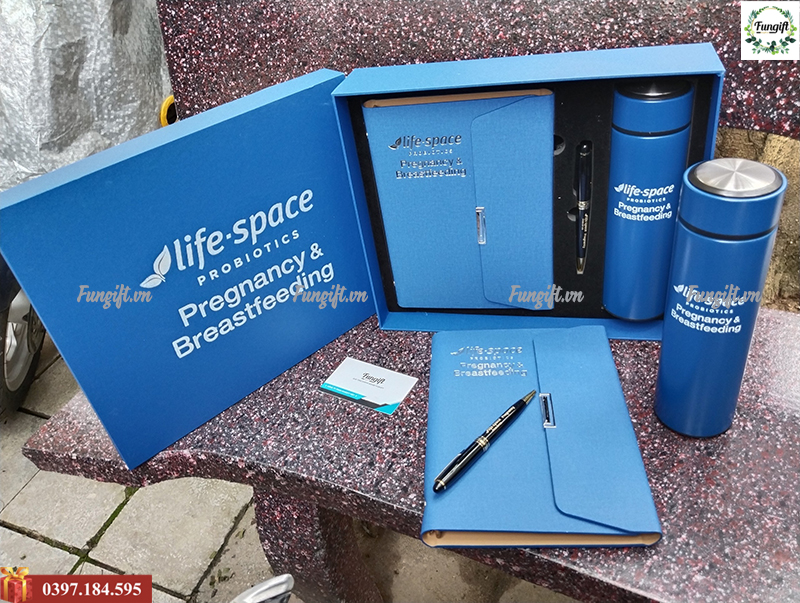 Cơ sở in logo giftset sổ bình bút tại Hà Nội