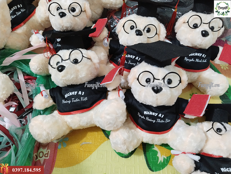 Gấu bông tốt nghiệp in tên