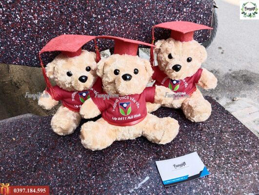 Gấu tốt nghiệp in logo theo yêu cầu