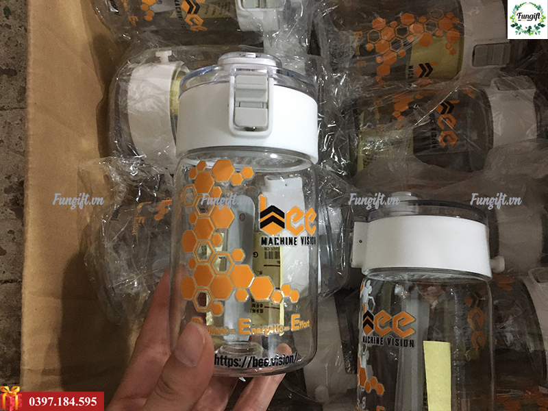 Mẫu bình nhựa nắp bật in logo đẹp